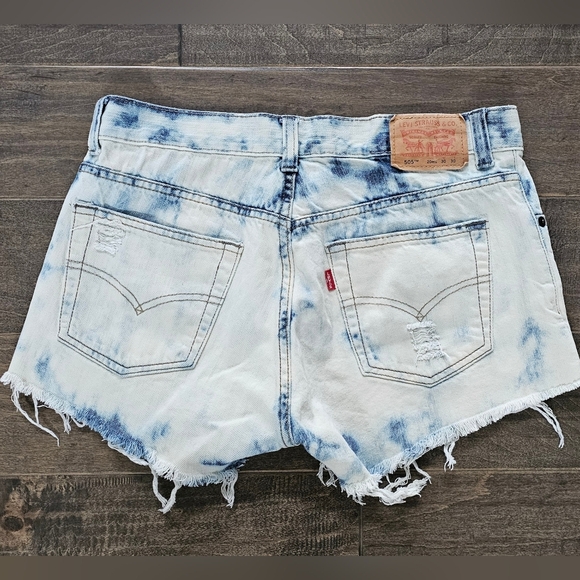 Levi's 505 Regular Women's Jean Shorts sz small - Picture 6 of 6